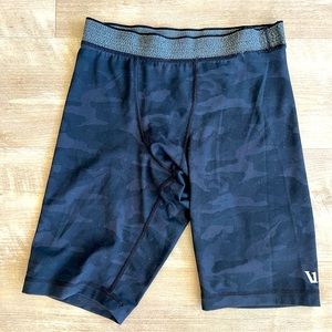 Vuori limitless compression shorts | men’s medium - black/charcoal camo
